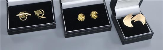 Two pairs of 18ct gold earrings and a pair of 9ct gold earrings.